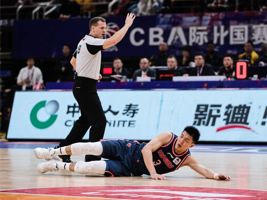 尤其是在大 尤其是在大