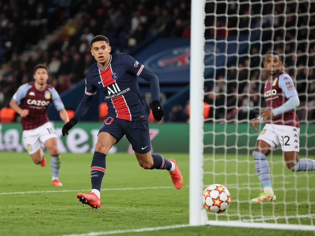 优异表现 优异表现